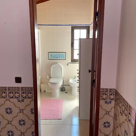 Fountain Of Happiness Pensión