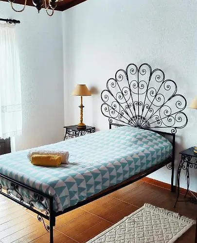 Fountain Of Happiness Guest house Obidos